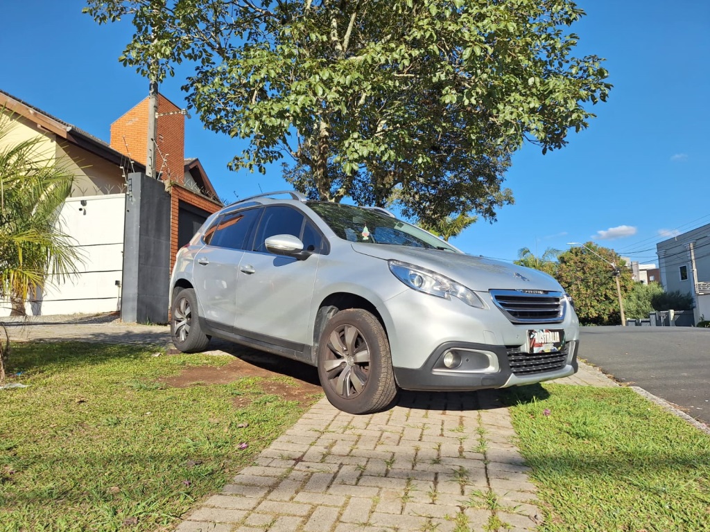PEUGEOT 2008