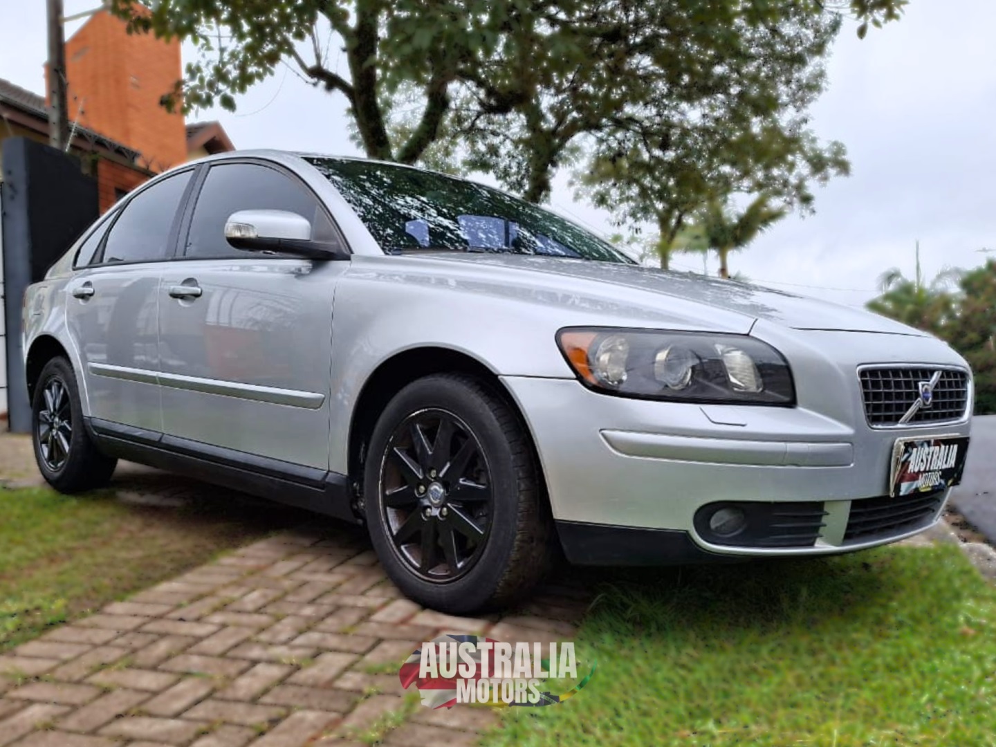 VOLVO S40
