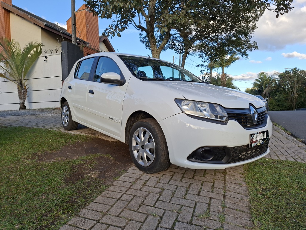 RENAULT SANDERO