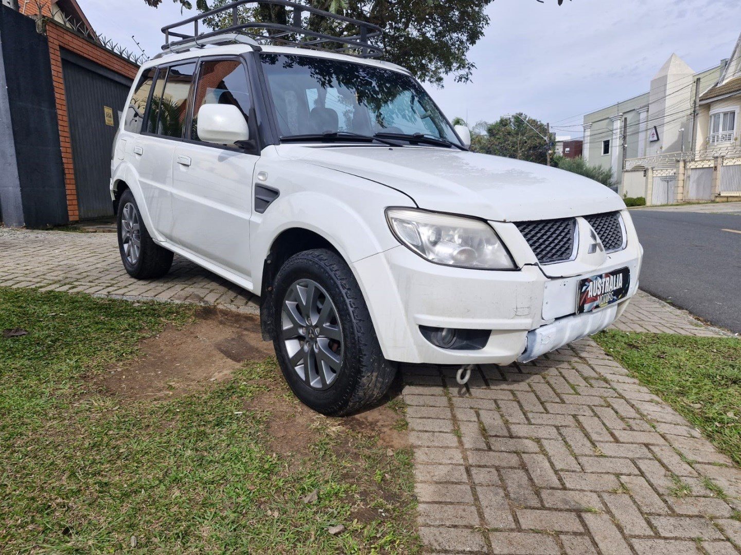 MITSUBISHI PAJERO TR4