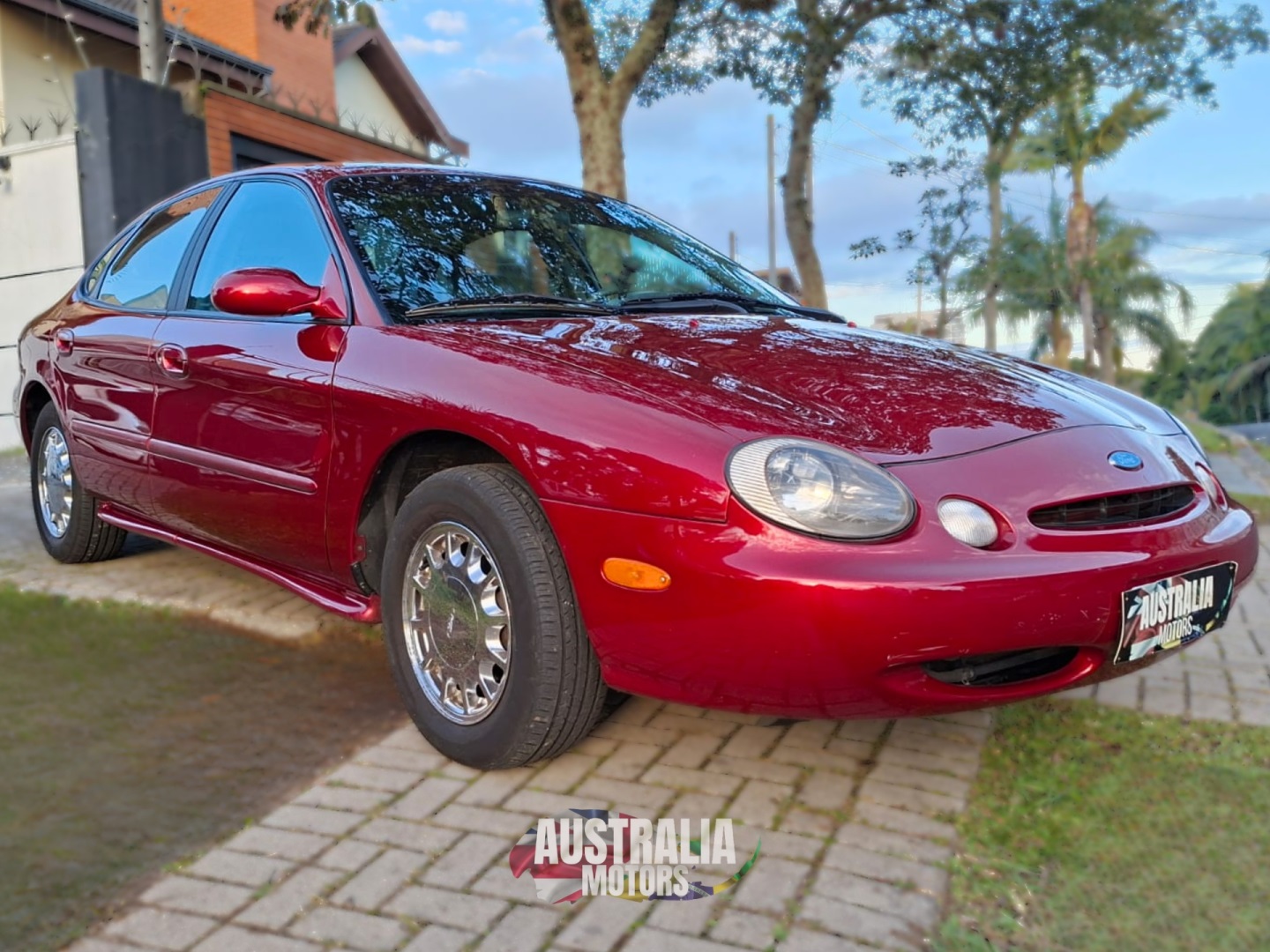 FORD TAURUS