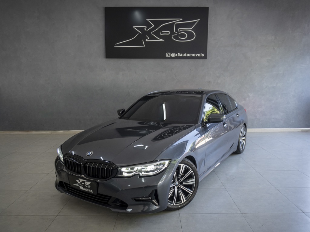BMW 320i