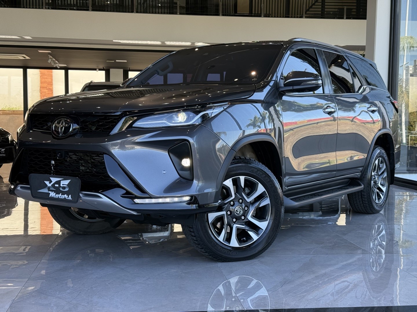 TOYOTA HILUX SW4