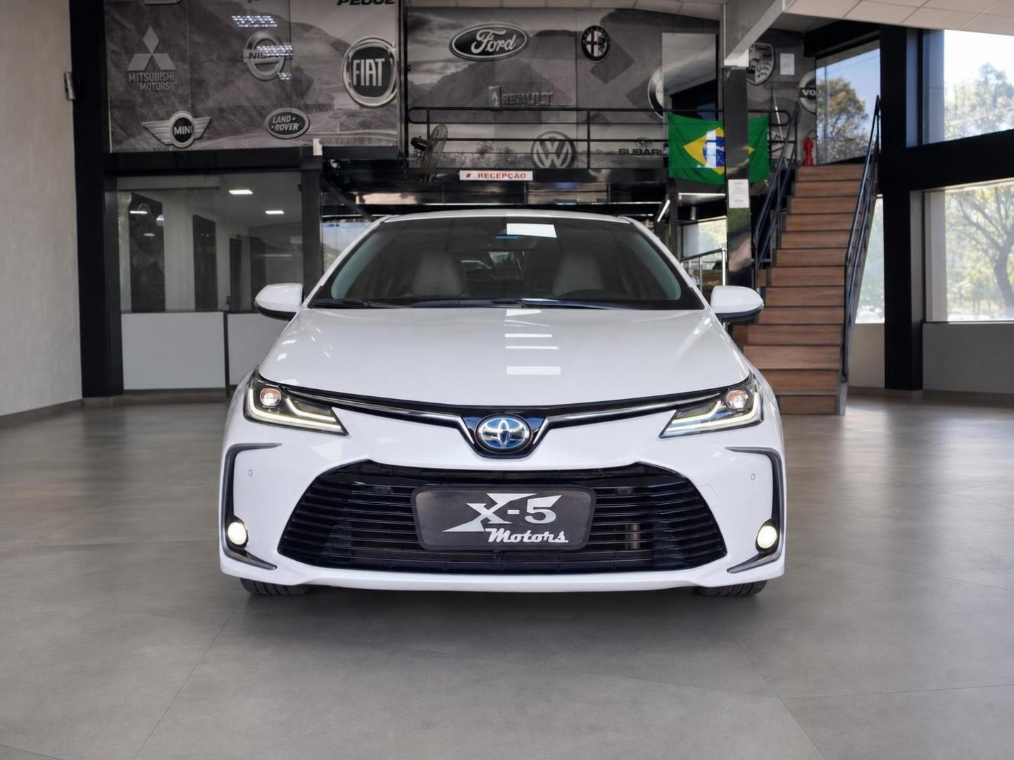 Toyota Corolla 1.8 VVT-i Hybrid Flex Altis Premium CVT - foto 2