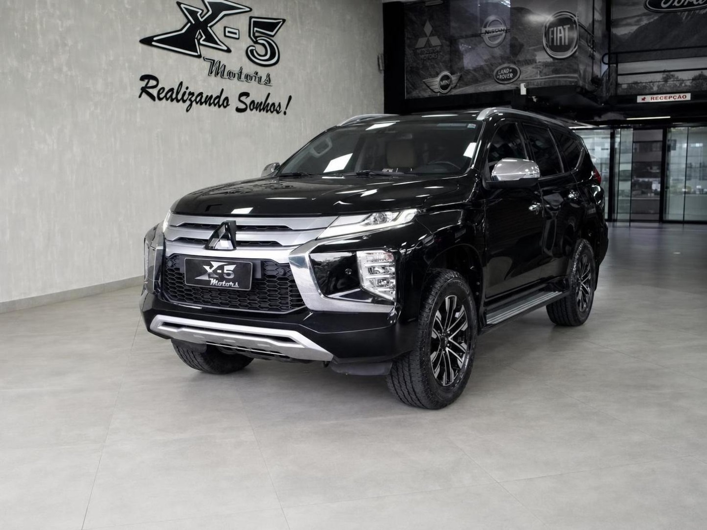 MITSUBISHI PAJERO SPORT