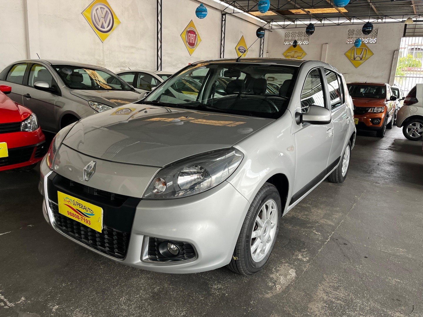 RENAULT SANDERO