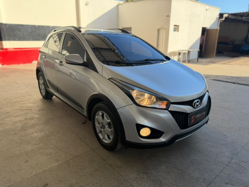 HYUNDAI HB20X