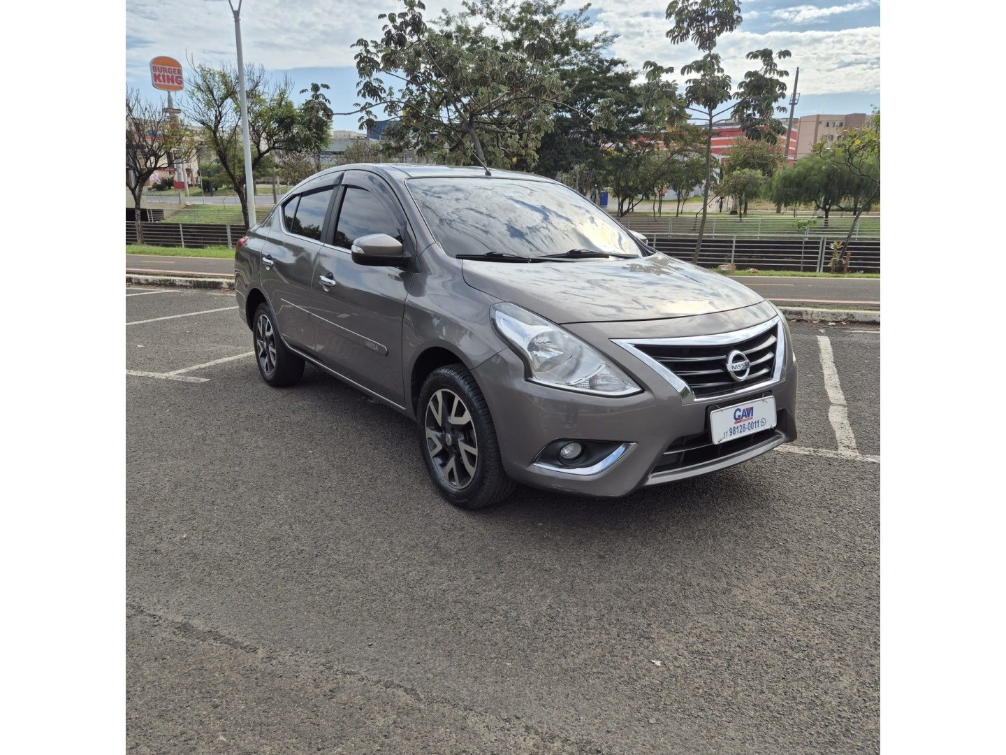 NISSAN VERSA
