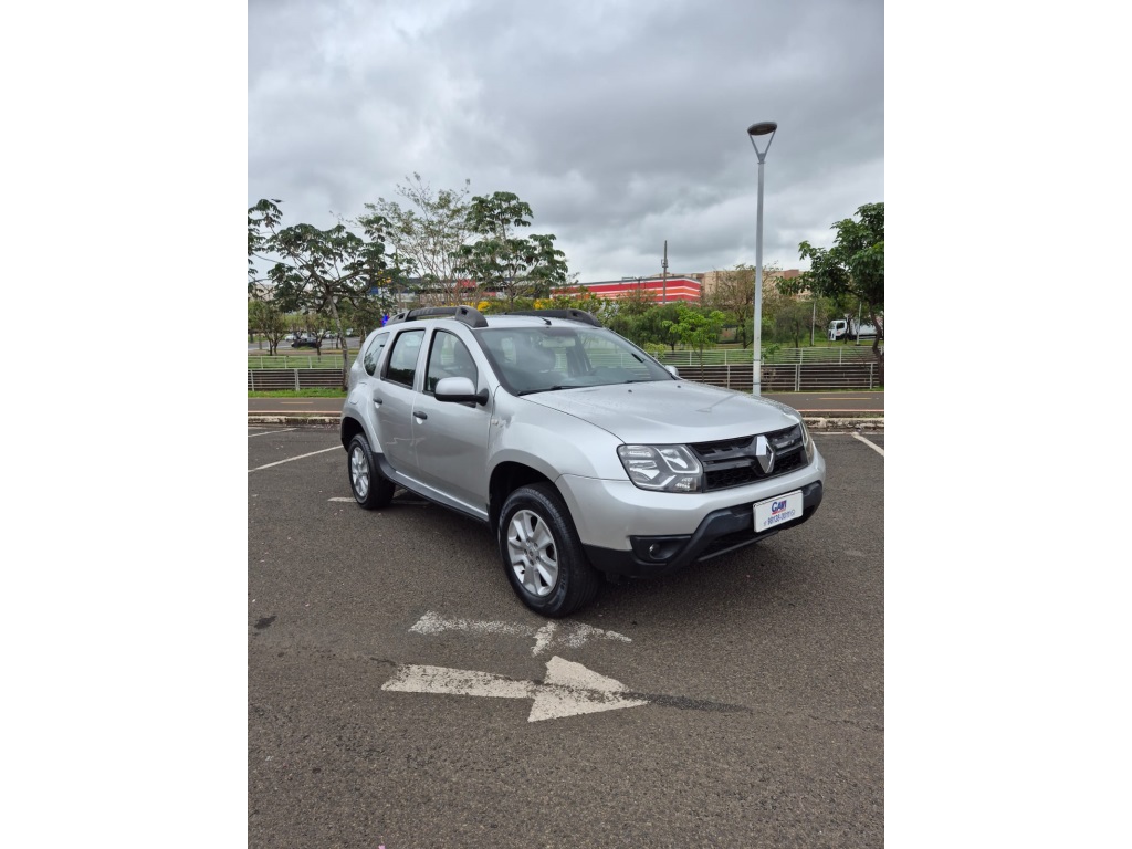 RENAULT DUSTER