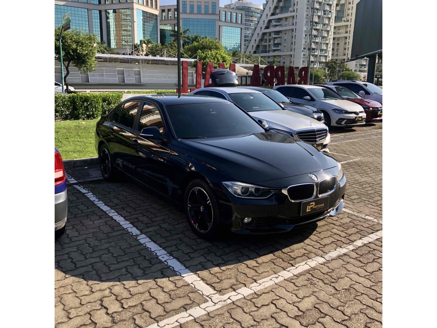 BMW 320i