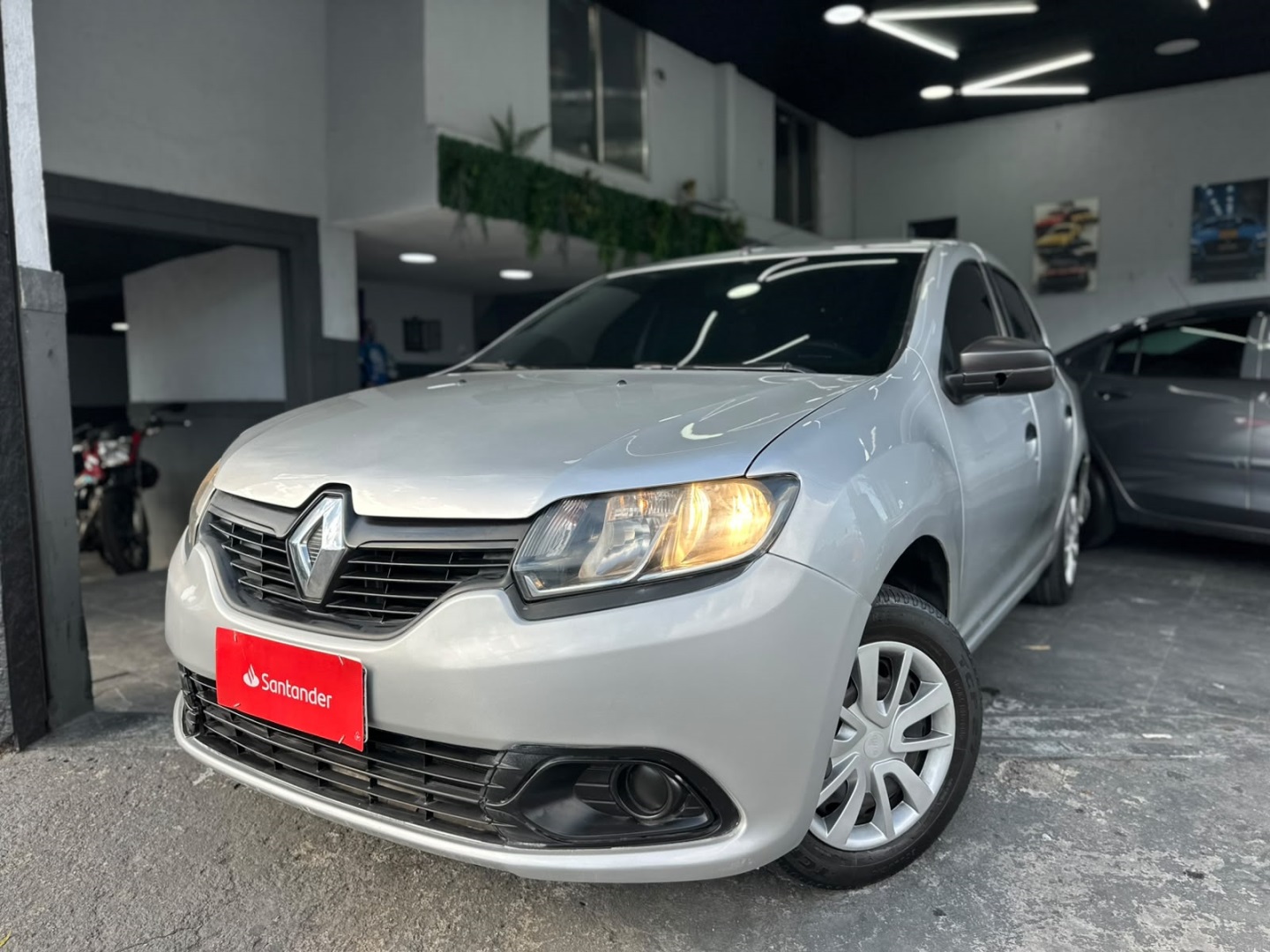 RENAULT LOGAN