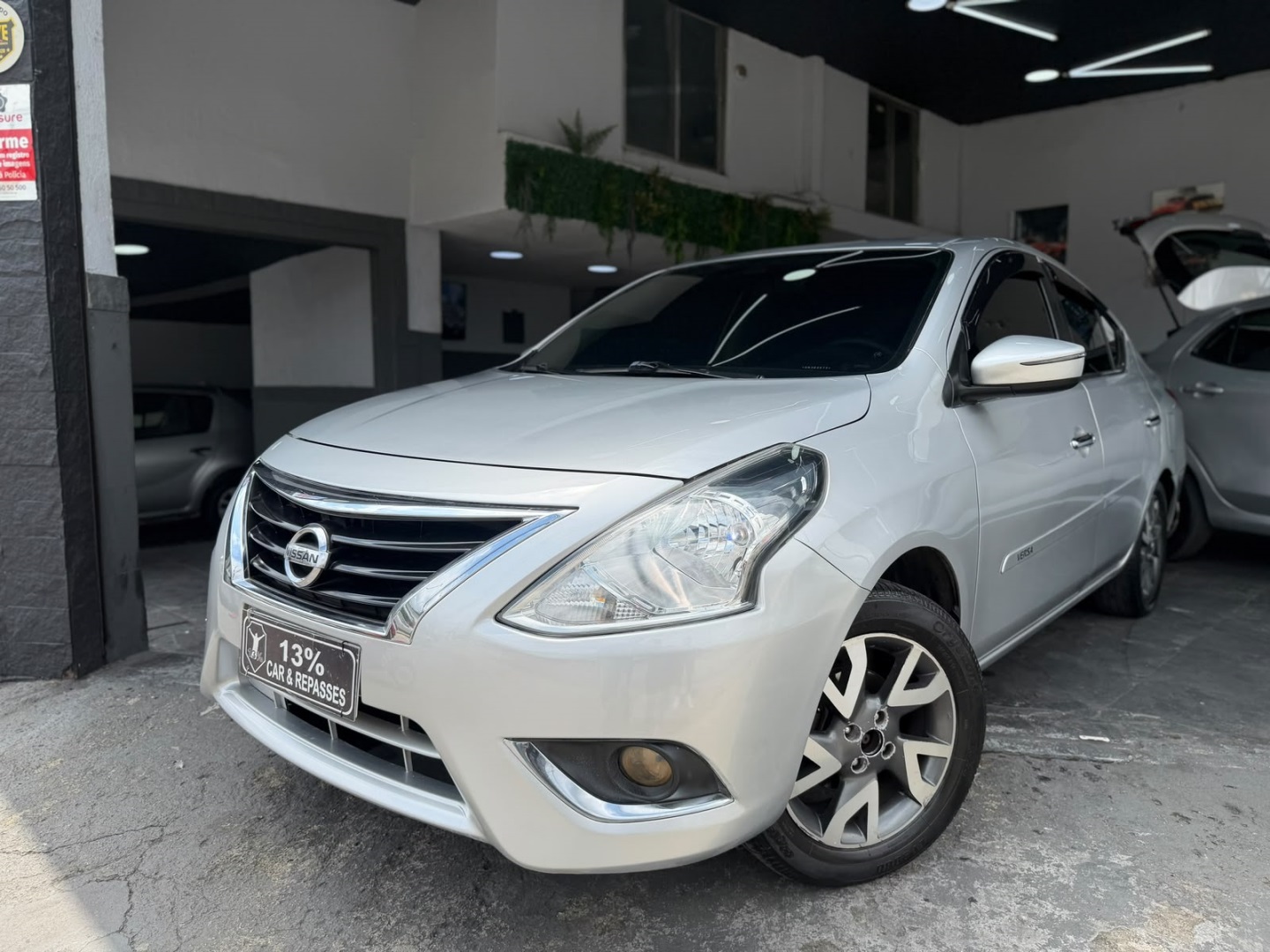 NISSAN VERSA