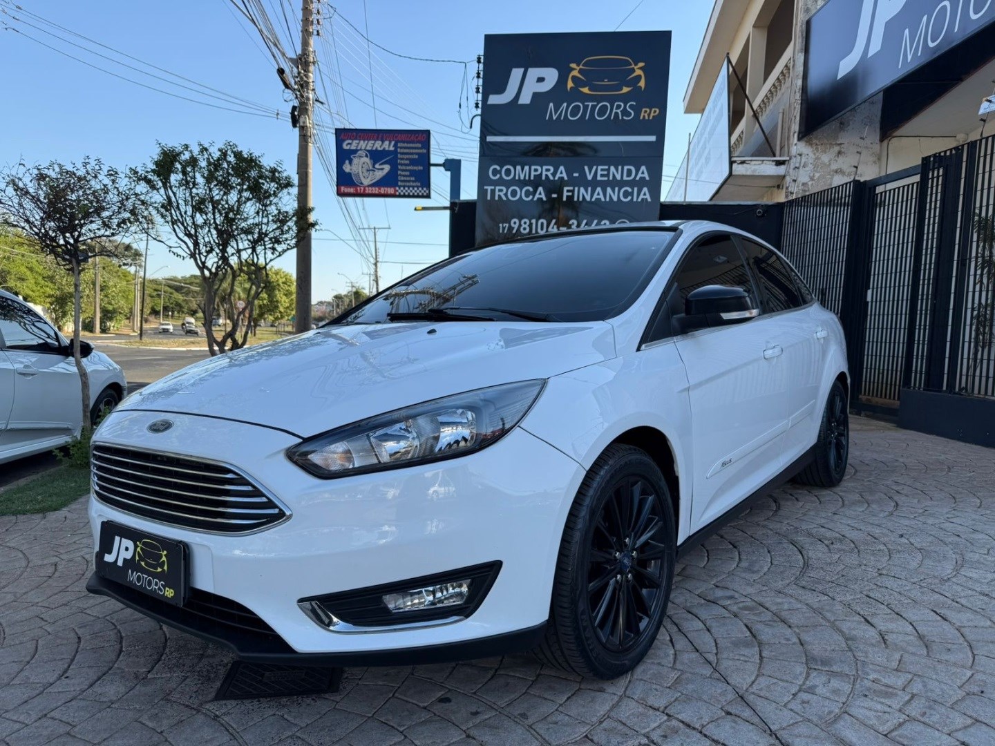 FORD FOCUS