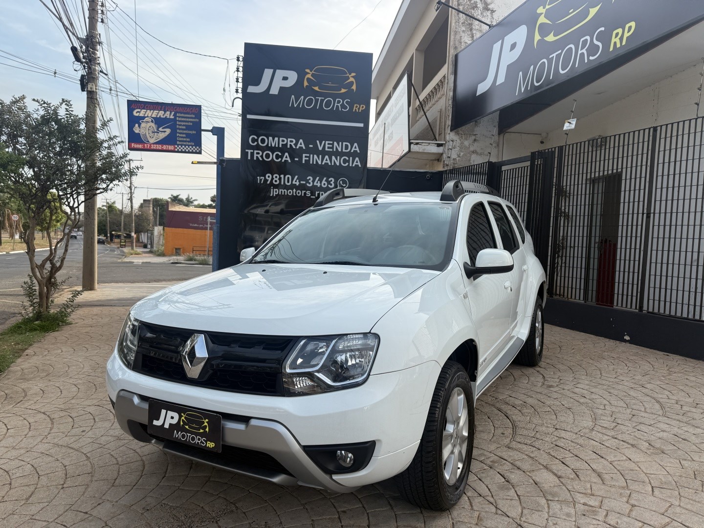RENAULT DUSTER