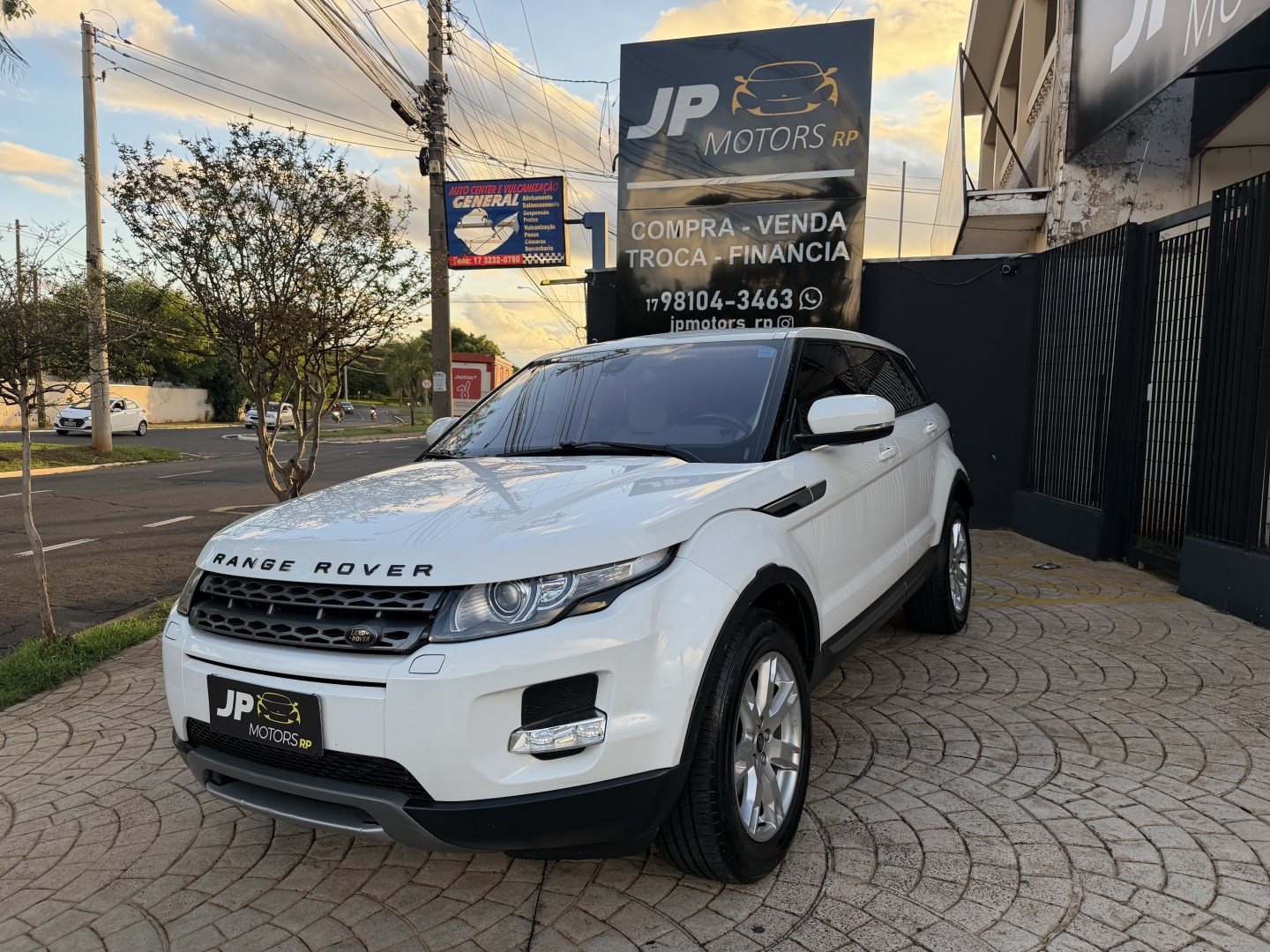 LAND ROVER RANGE ROVER EVOQUE 2.0 PURE 4WD 16V GASOLINA 4P AUTOMÁTICO