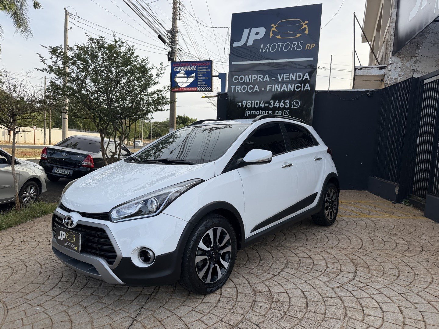 HYUNDAI HB20X 1.6 16V PREMIUM FLEX 4P AUTOMÁTICO