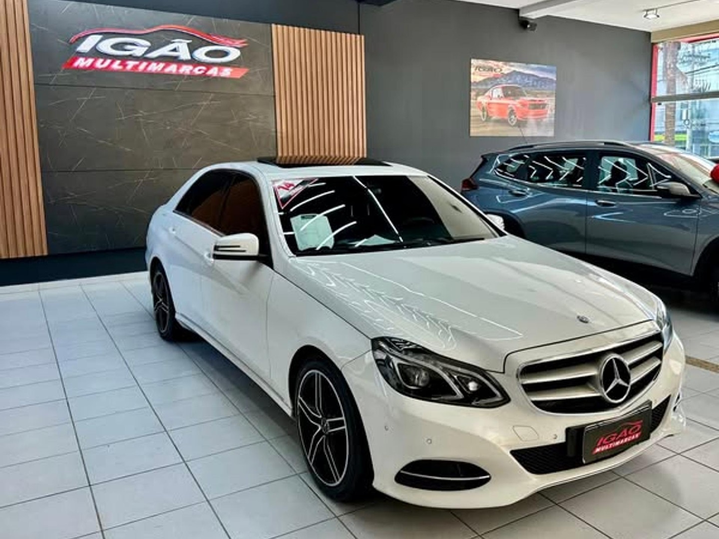MERCEDES-BENZ E 250