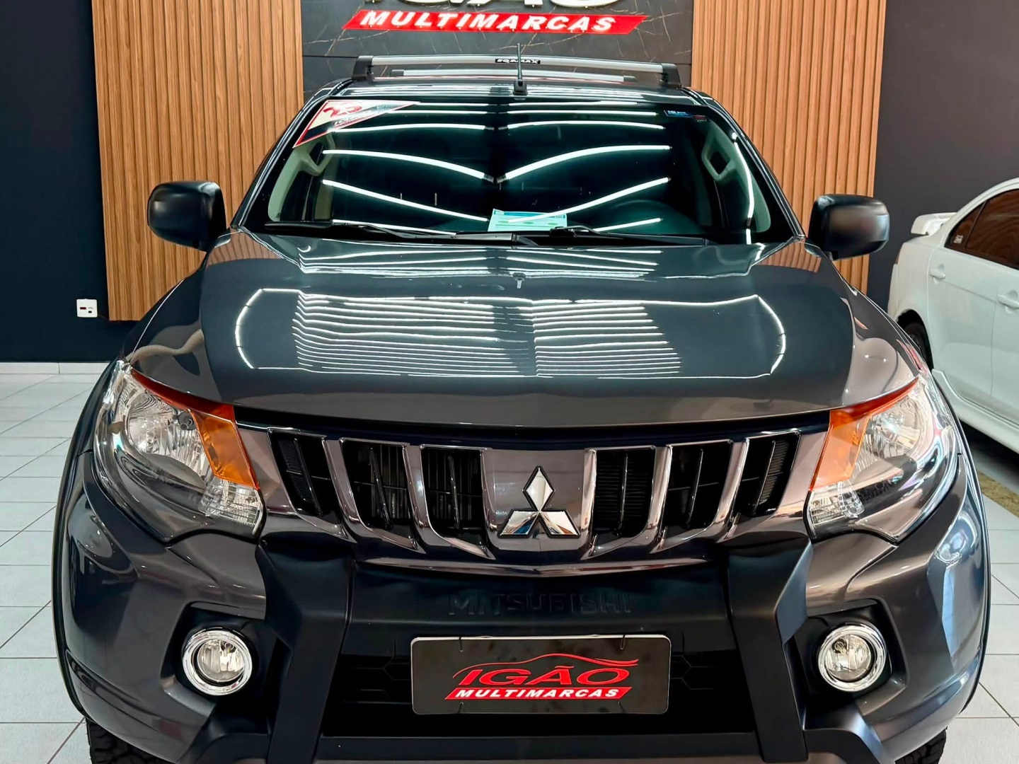 Mitsubishi L200 Triton Triton 2.4 16V Turbo Diesel Outdoor Gls Cd 4X4 Automático - foto 2