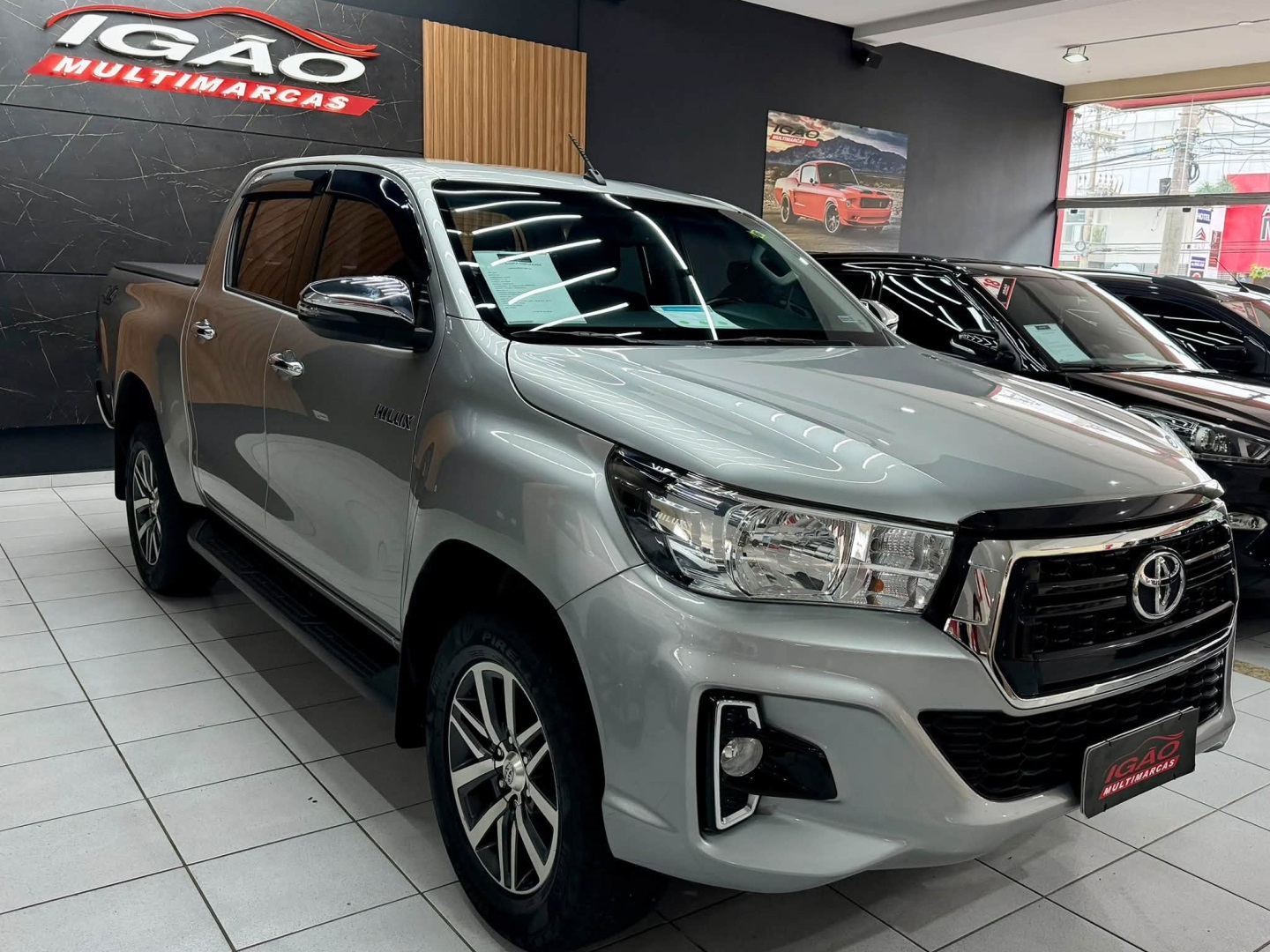 TOYOTA HILUX