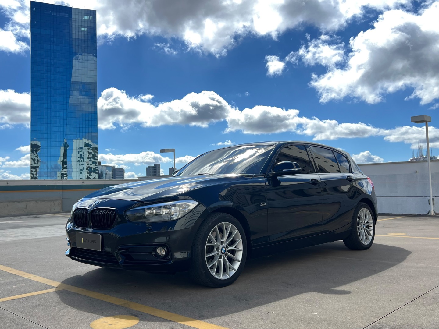 BMW 120i