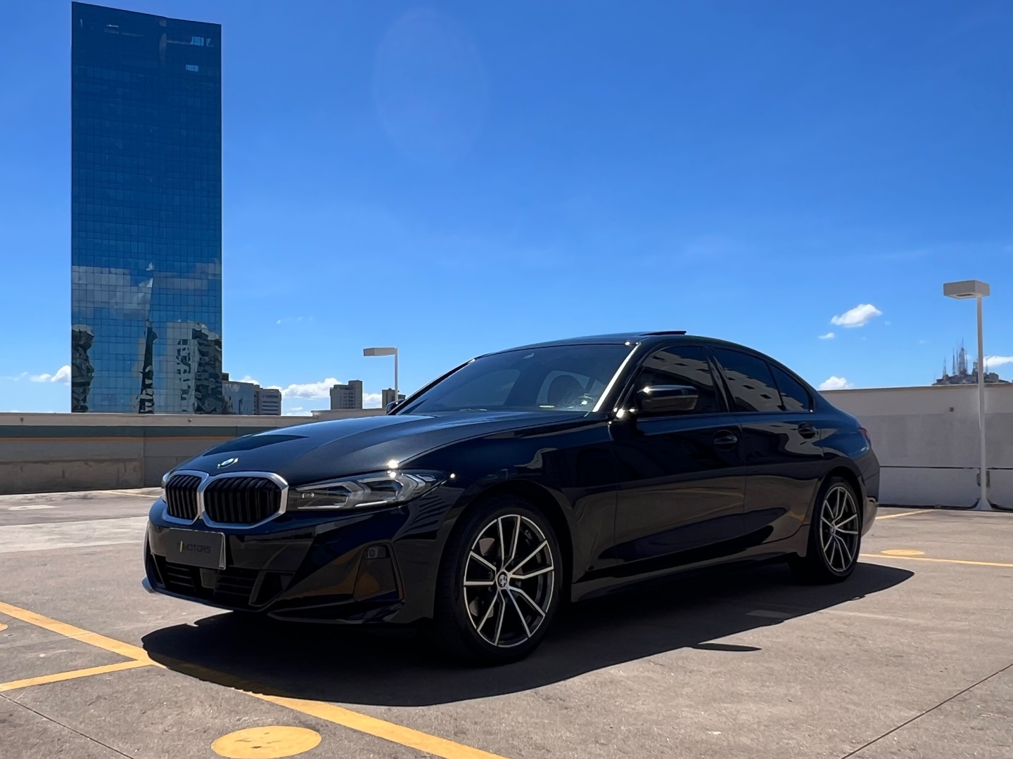 BMW 320i
