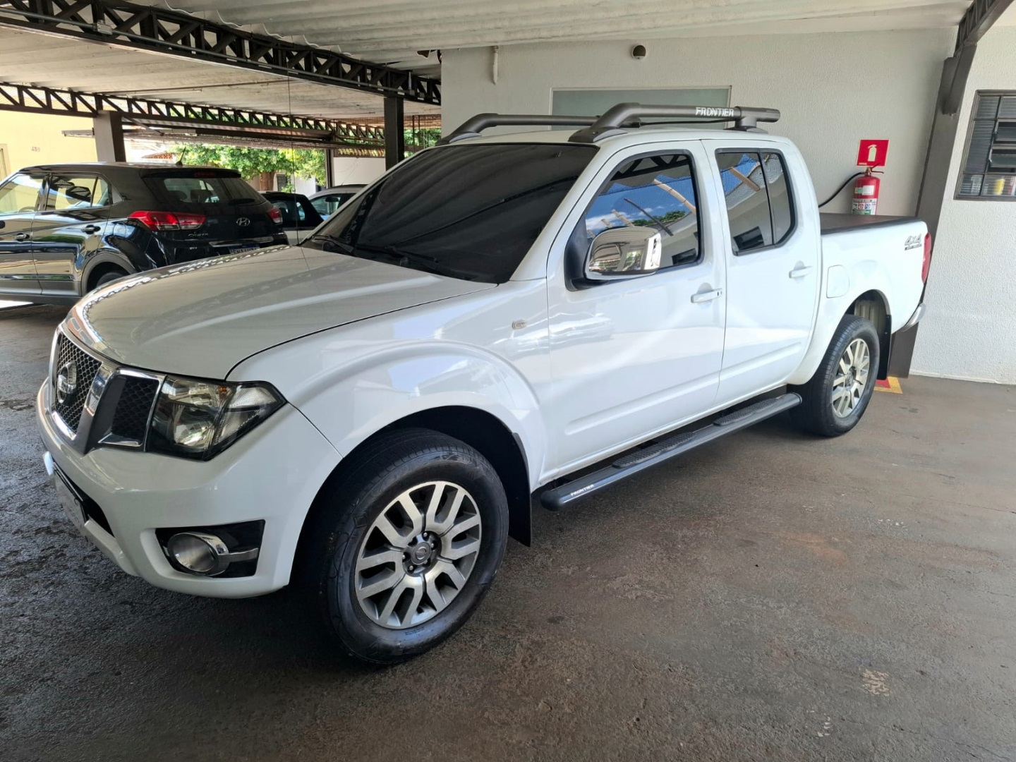 NISSAN FRONTIER