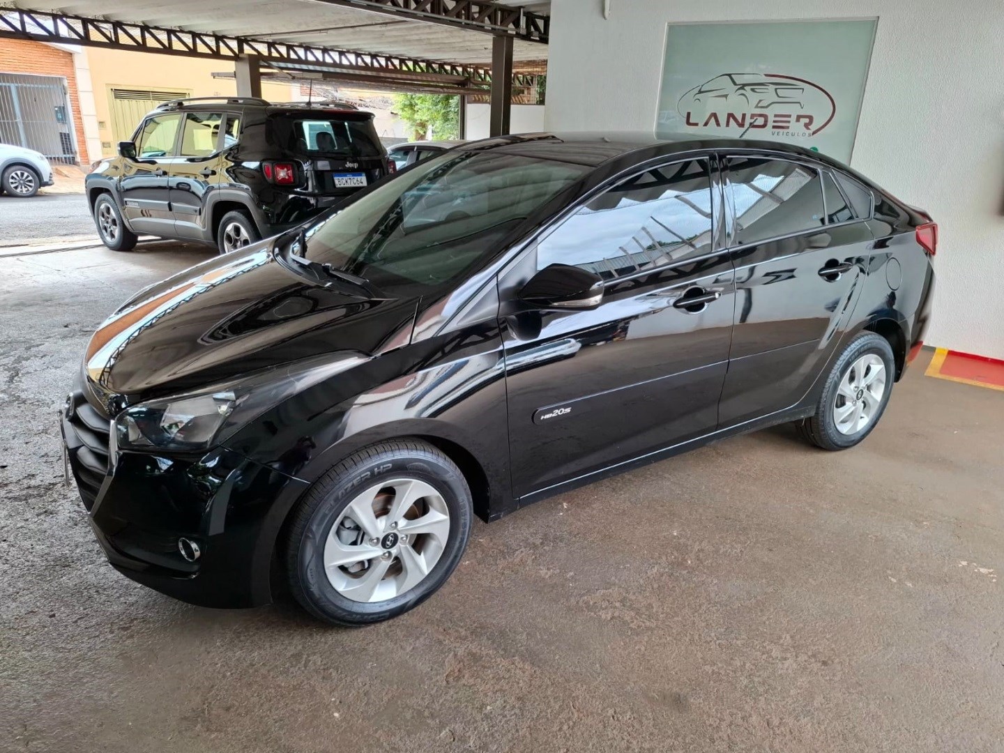 HYUNDAI HB20S