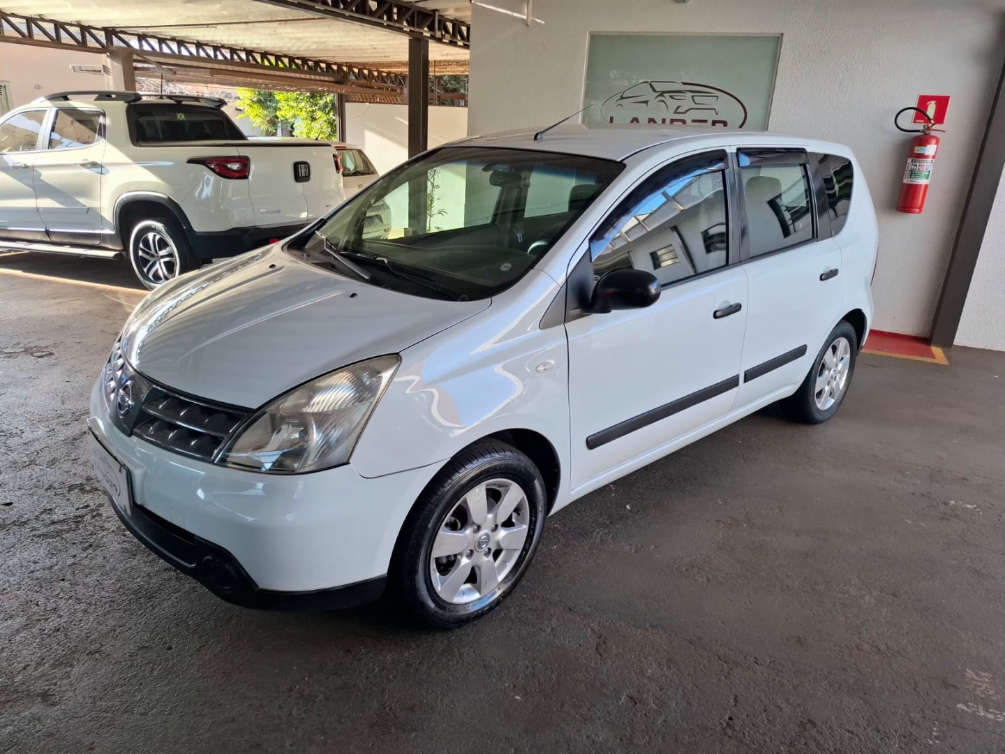 NISSAN LIVINA