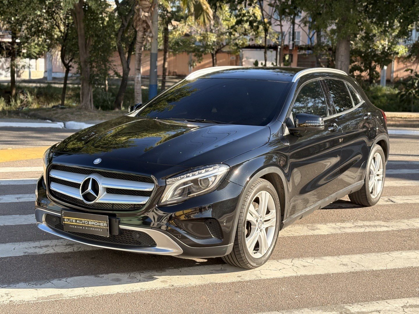 MERCEDES-BENZ GLA 250