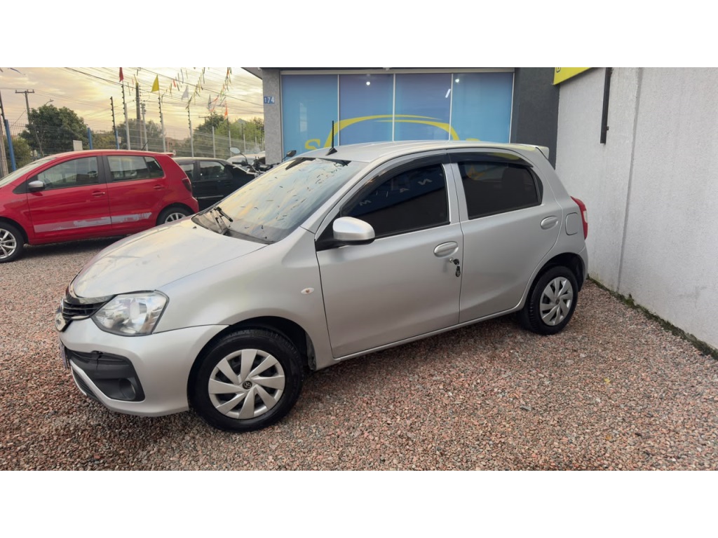 TOYOTA ETIOS