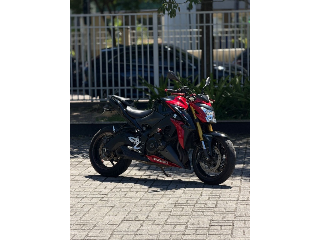 SUZUKI GSX-S 1000