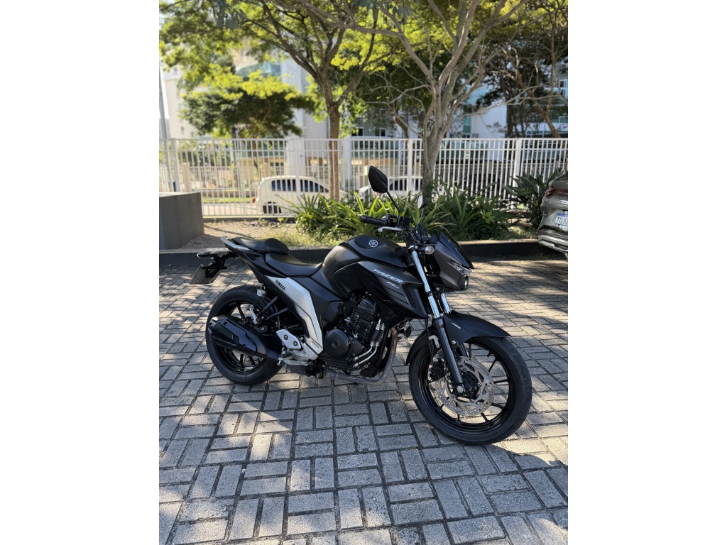 YAMAHA FZ25 FAZER ABS