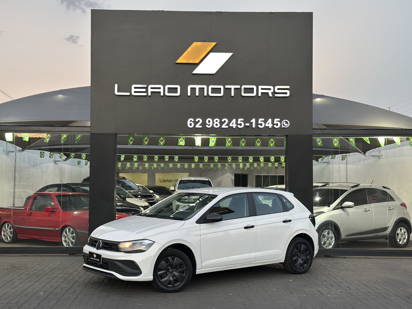 VOLKSWAGEN POLO