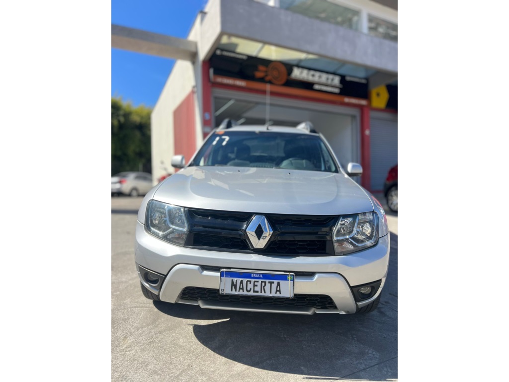 RENAULT DUSTER