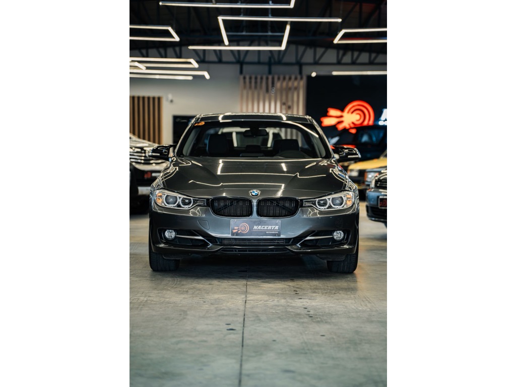 BMW 320i