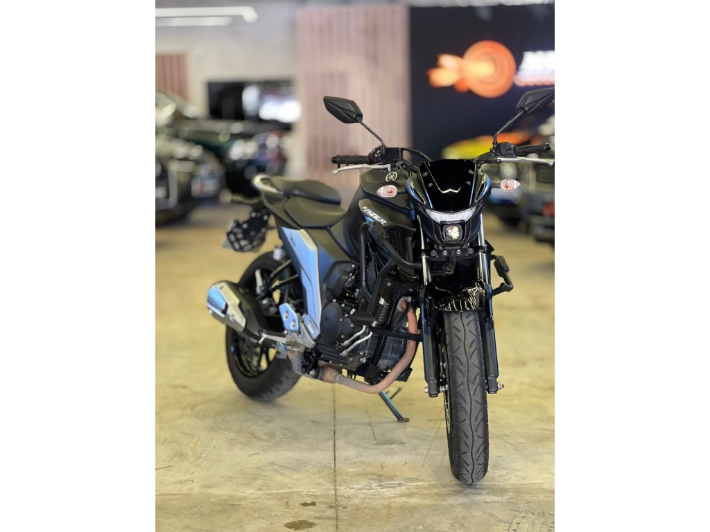 YAMAHA FZ25 250 FAZER CAPITÃ MARVEL FLEX