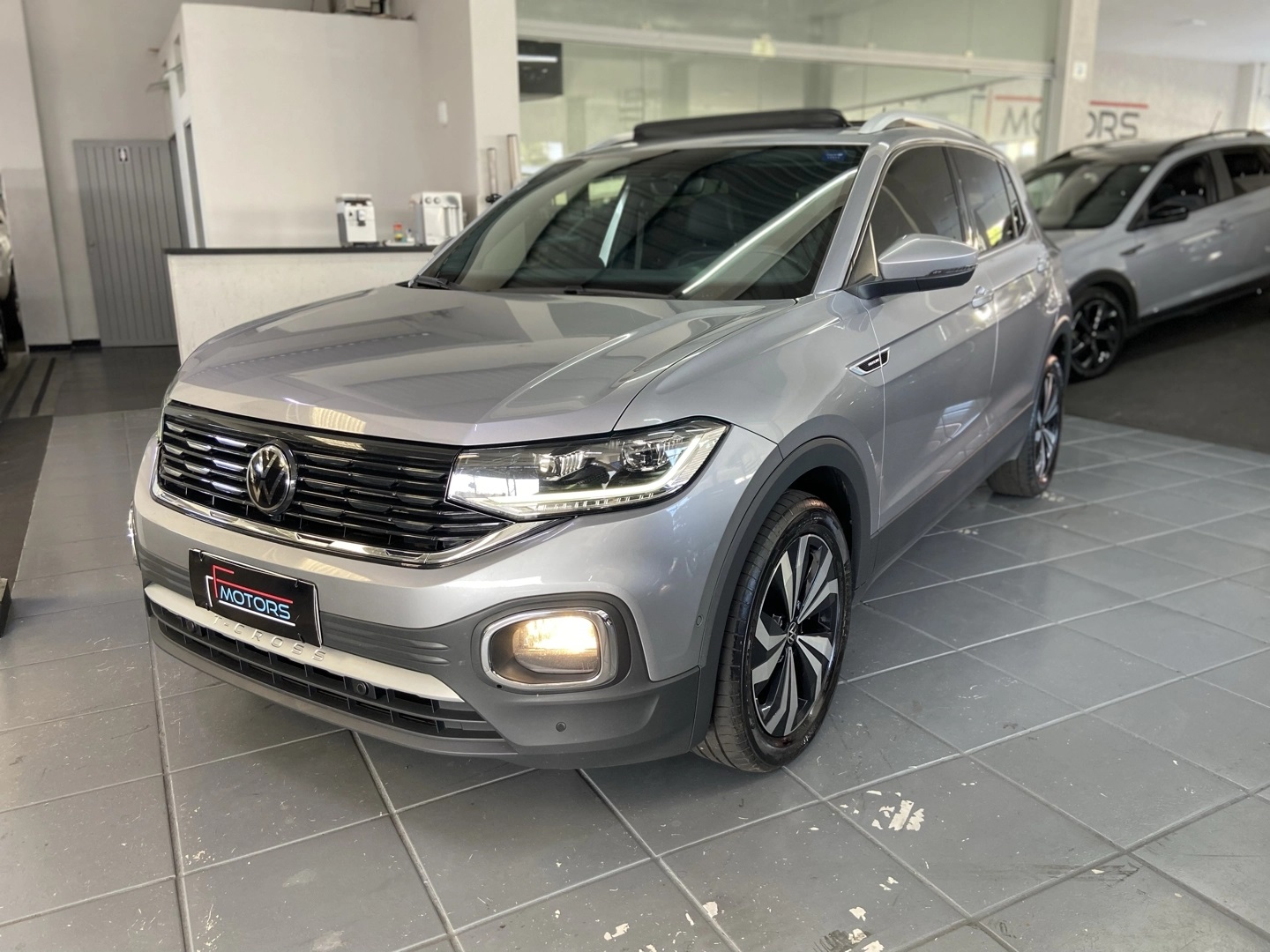 VOLKSWAGEN T-CROSS