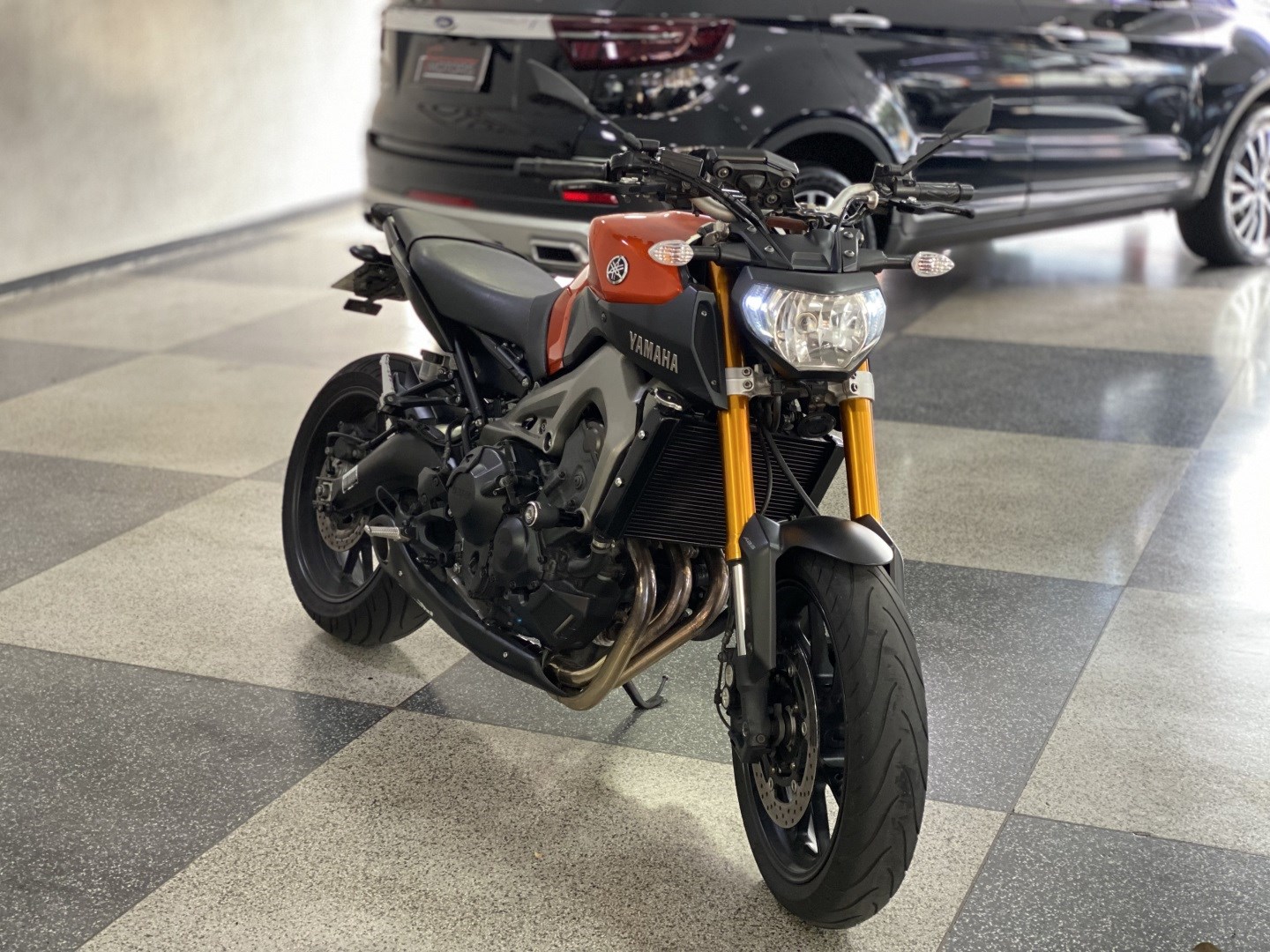 YAMAHA MT-09