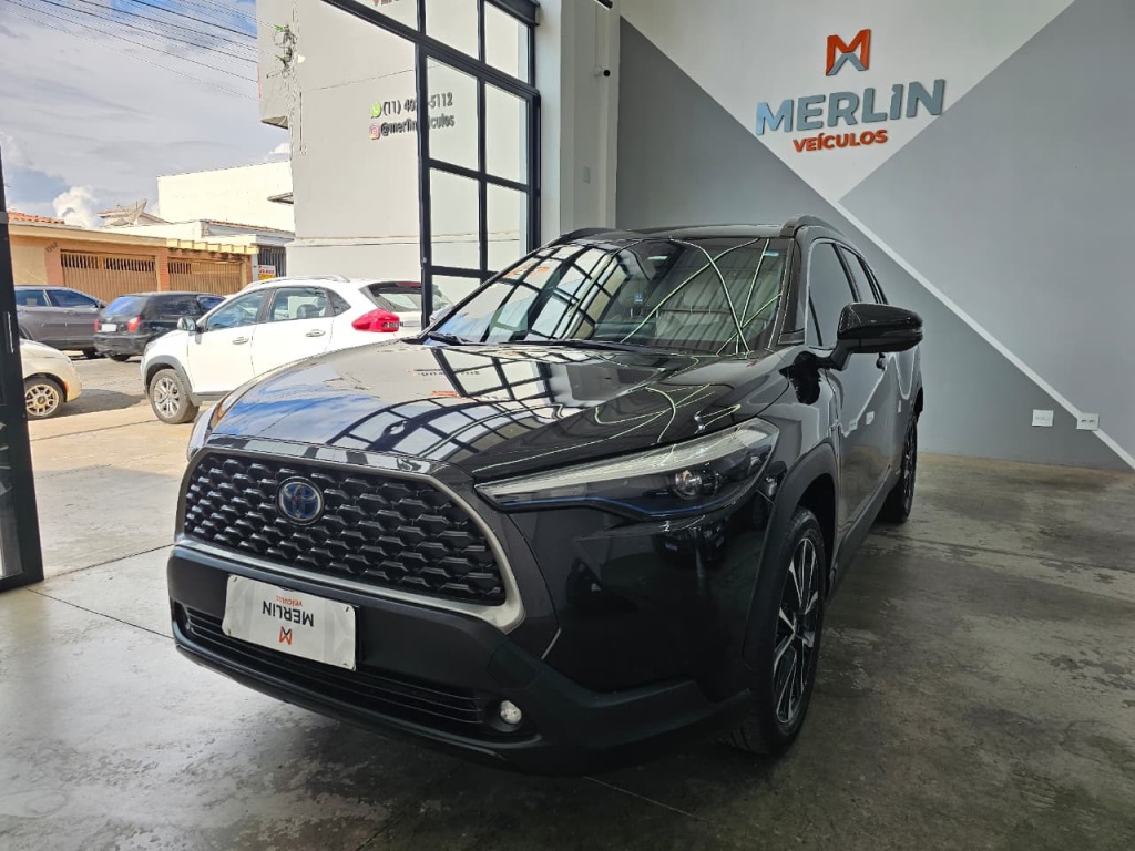 TOYOTA COROLLA CROSS