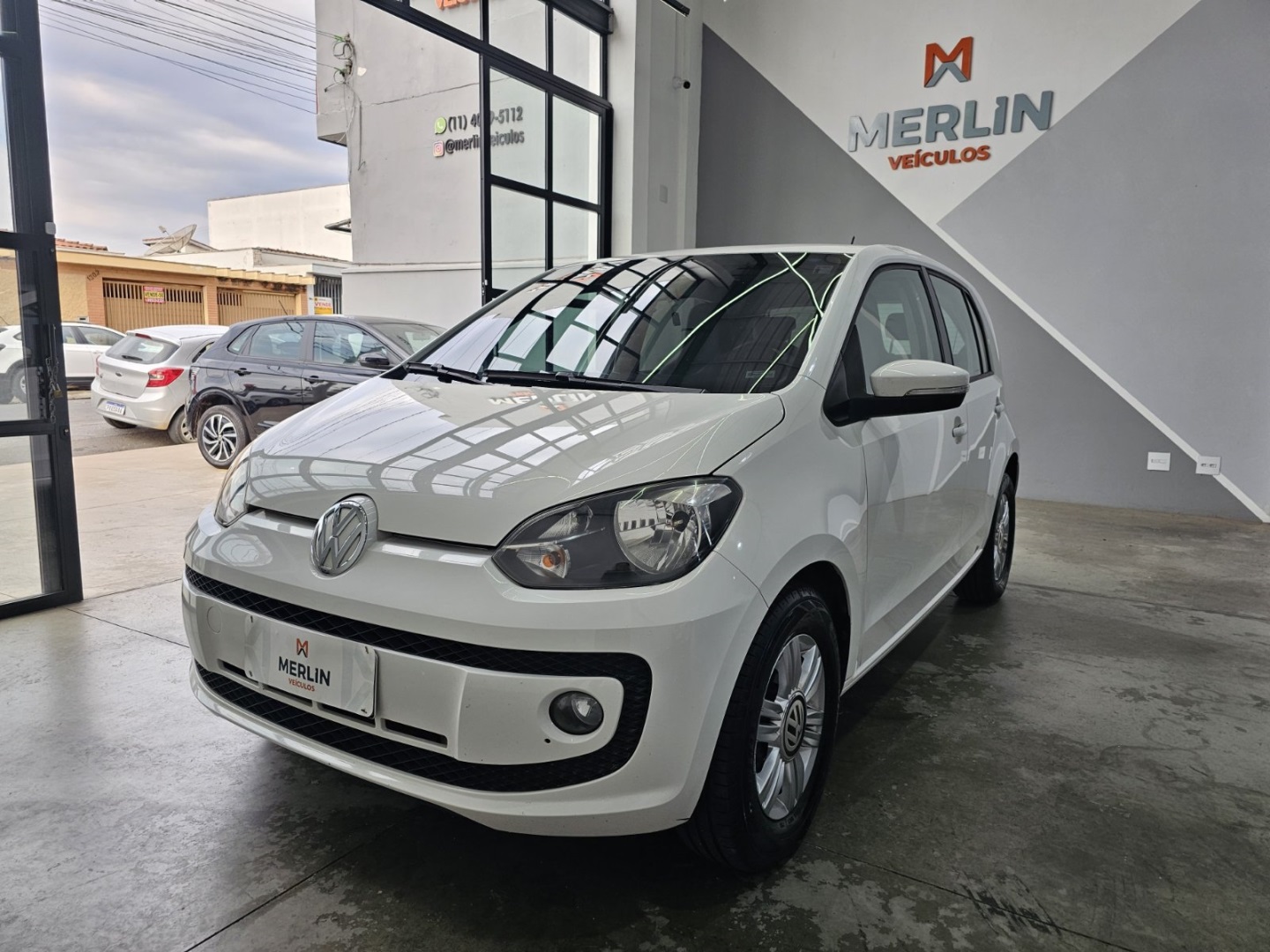 VOLKSWAGEN UP