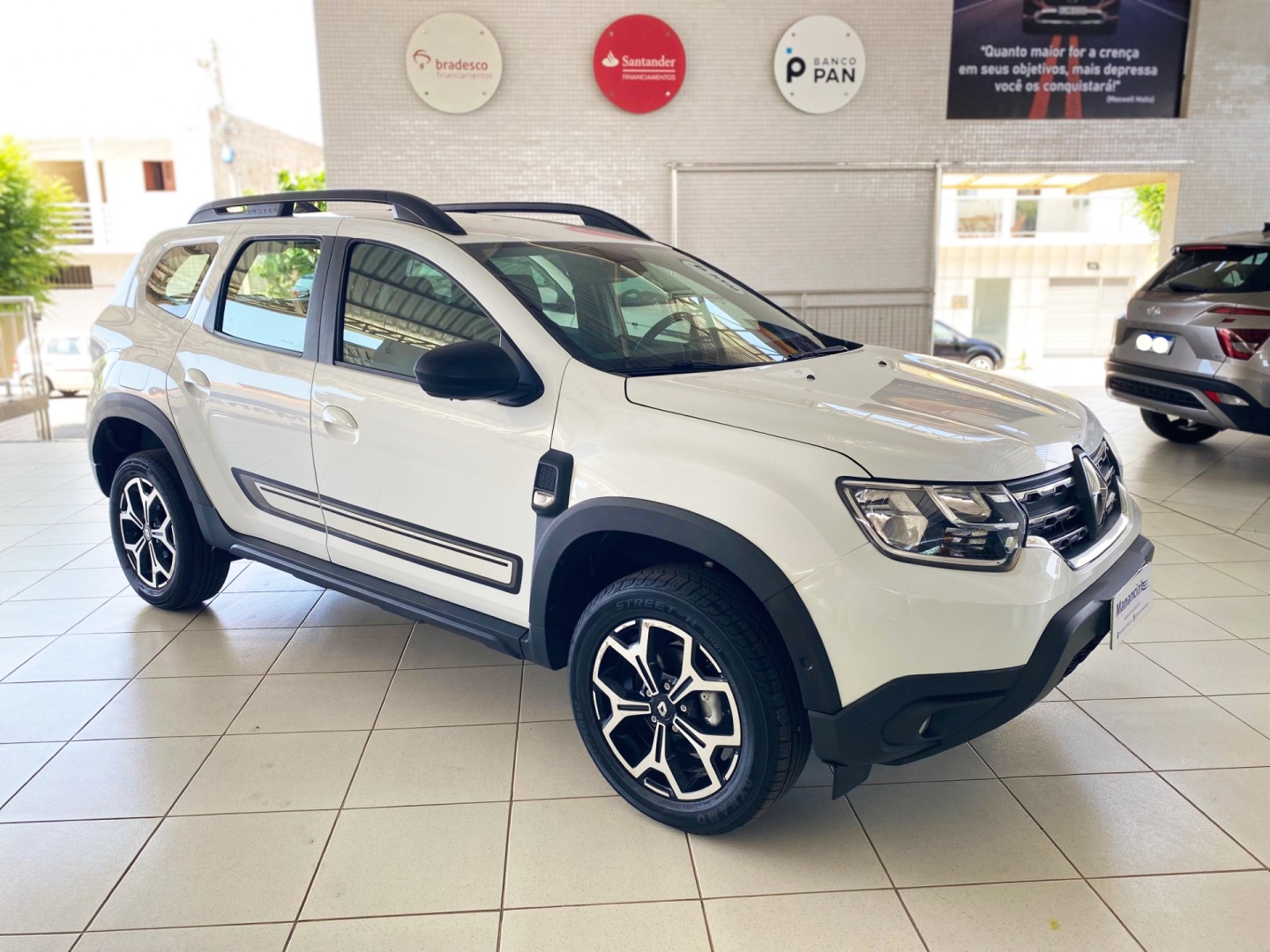 RENAULT DUSTER