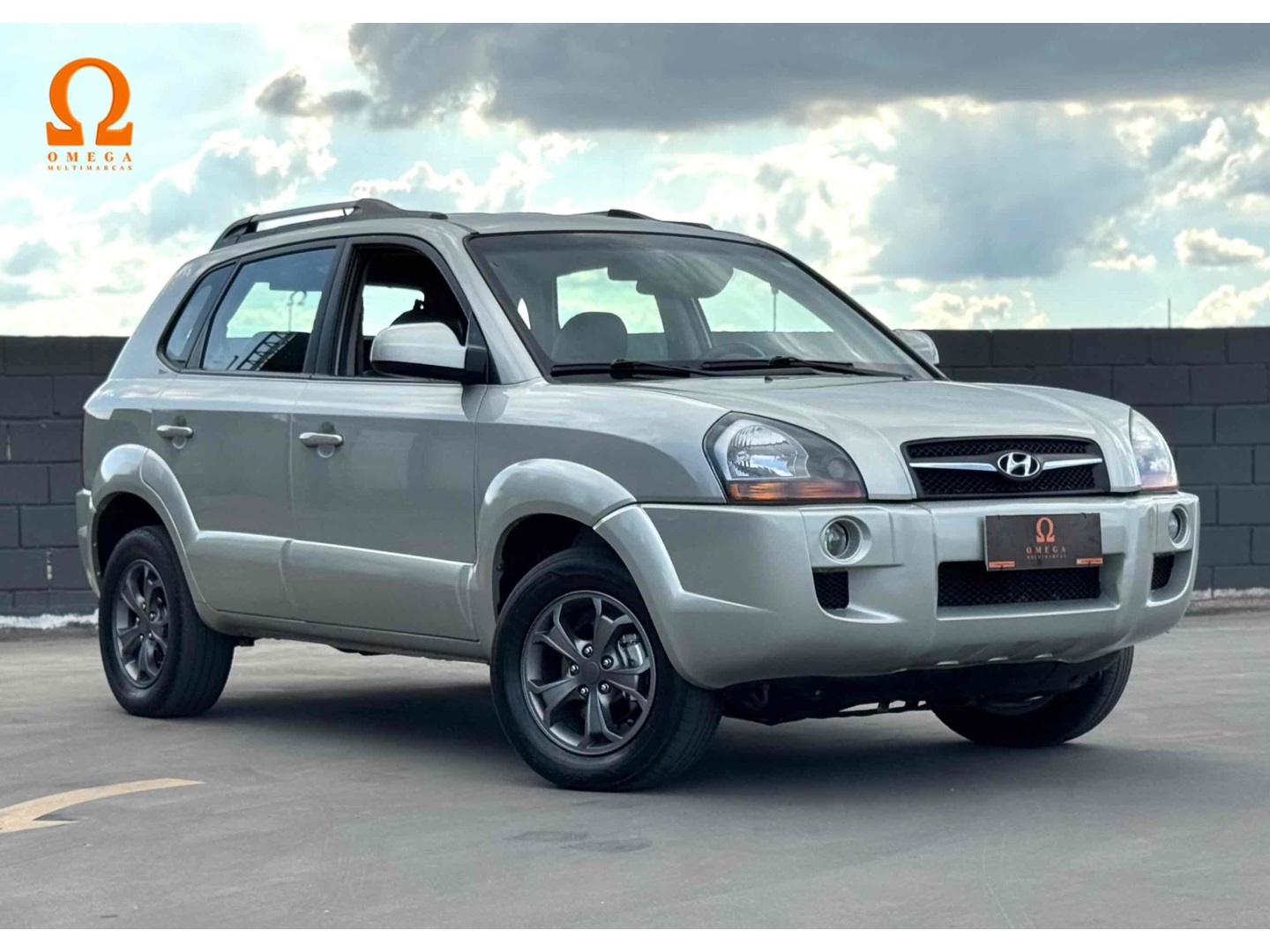 HYUNDAI TUCSON 2.0 MPFI GLS 16V 143CV 2WD GASOLINA 4P AUTOMÁTICO