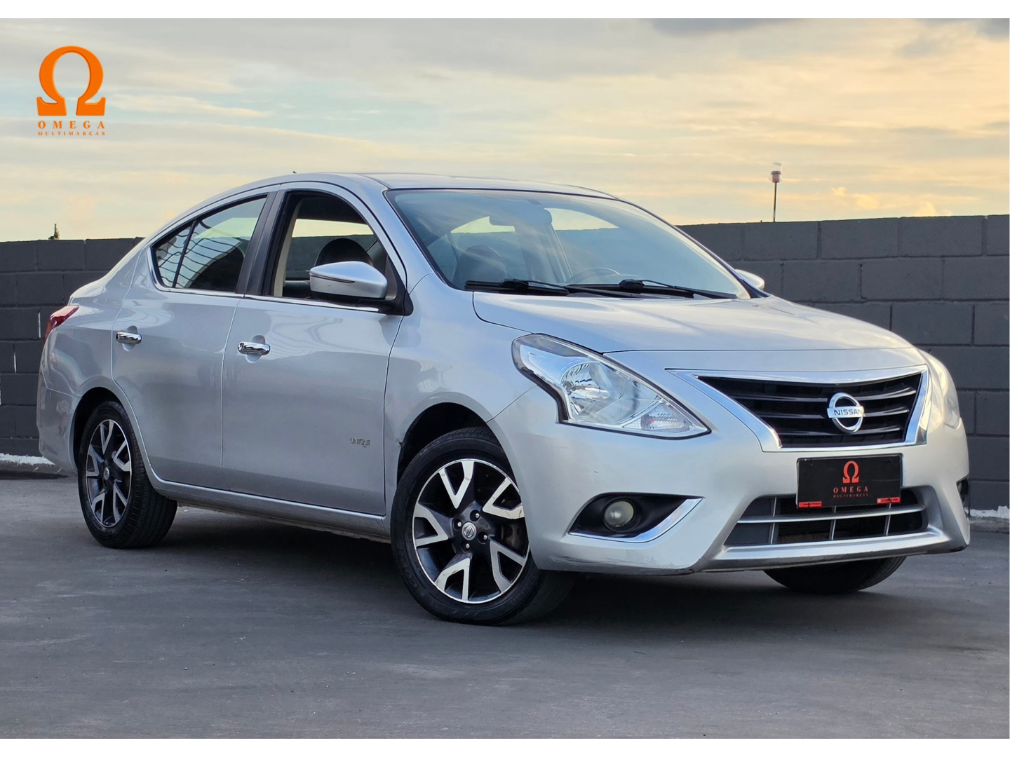 NISSAN VERSA