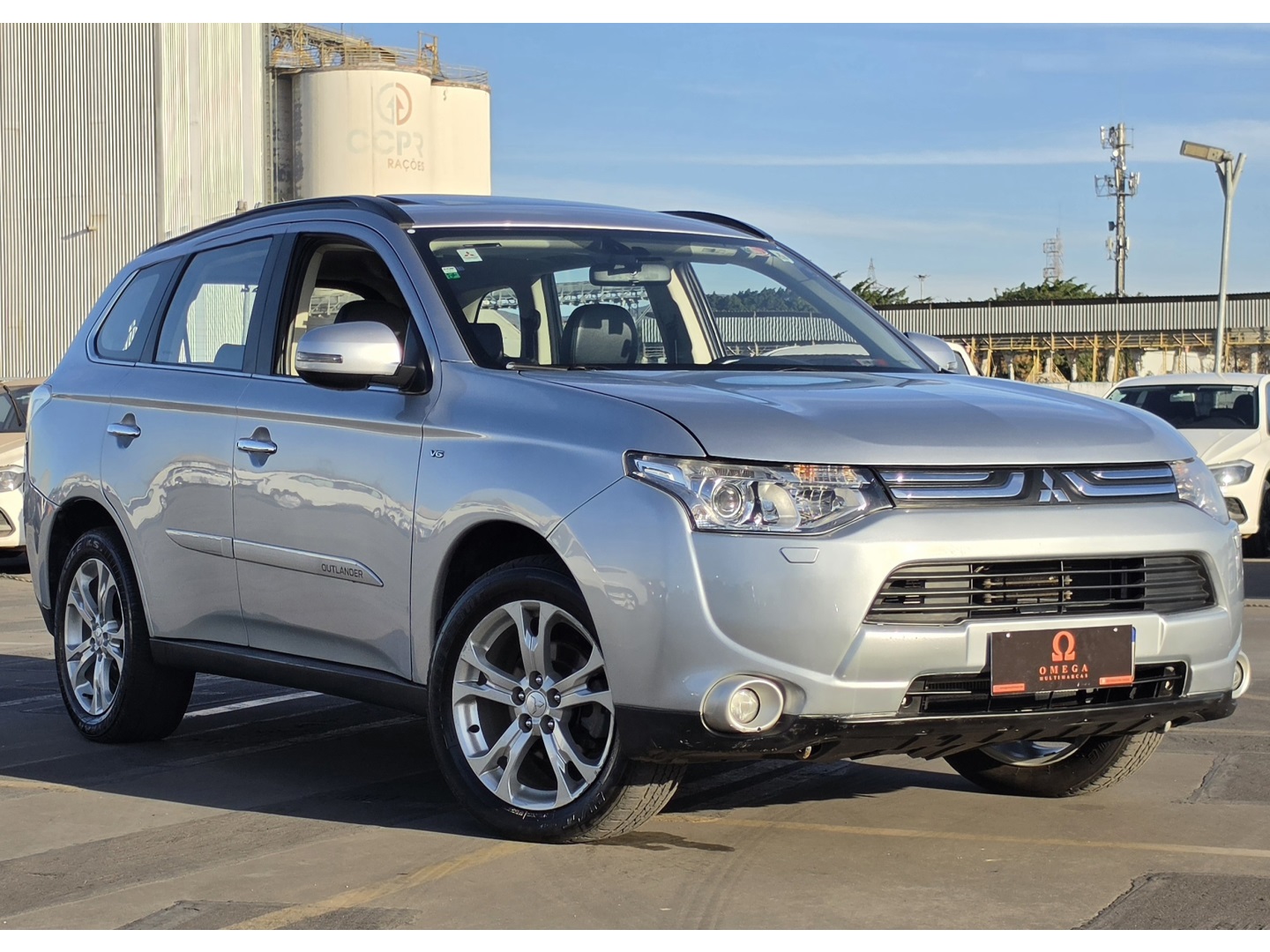 MITSUBISHI OUTLANDER 3.0 GT 4X4 V6 24V GASOLINA 4P AUTOMÁTICO