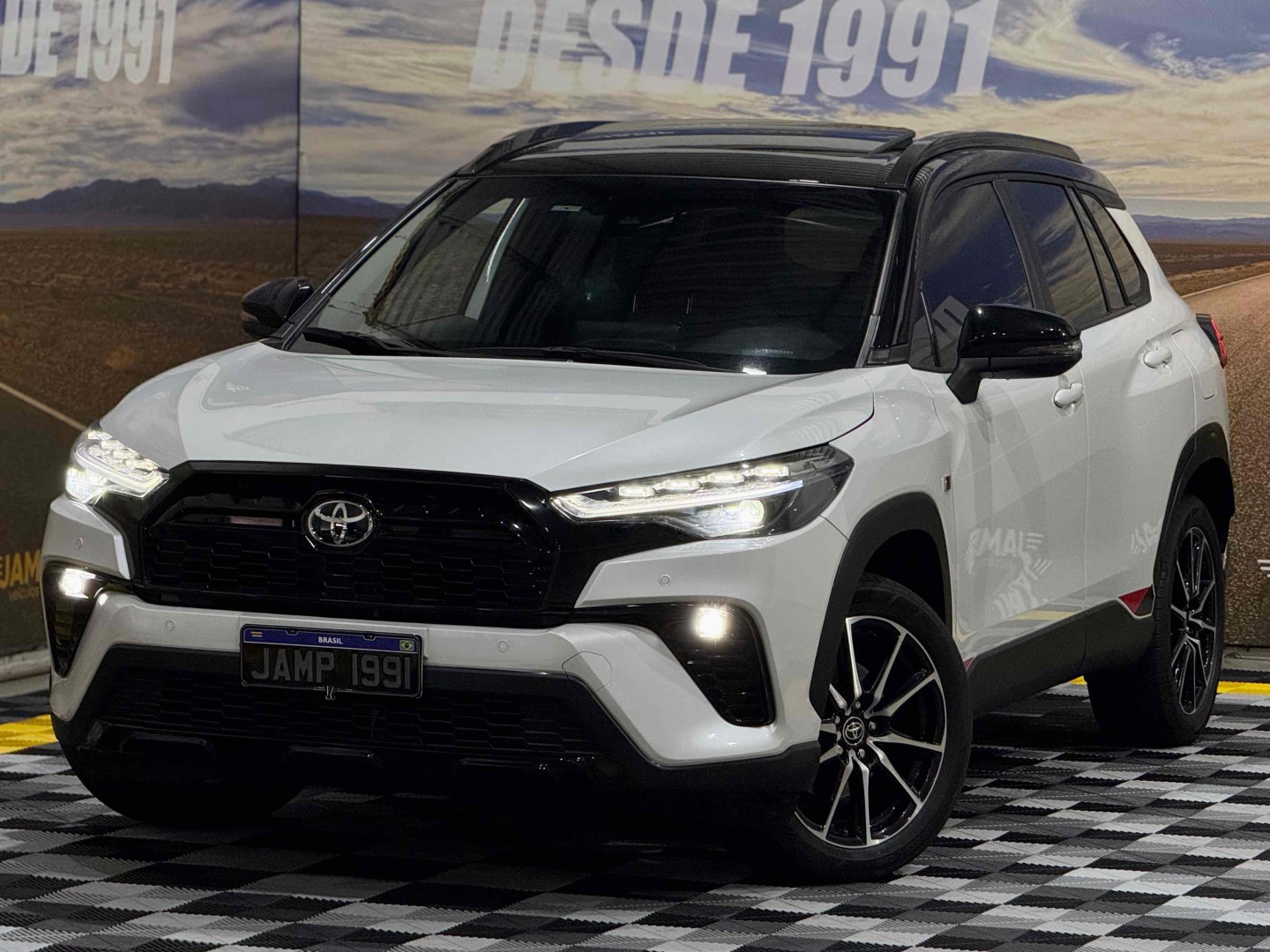 TOYOTA COROLLA CROSS