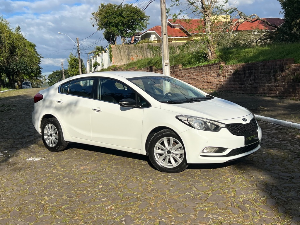 KIA CERATO