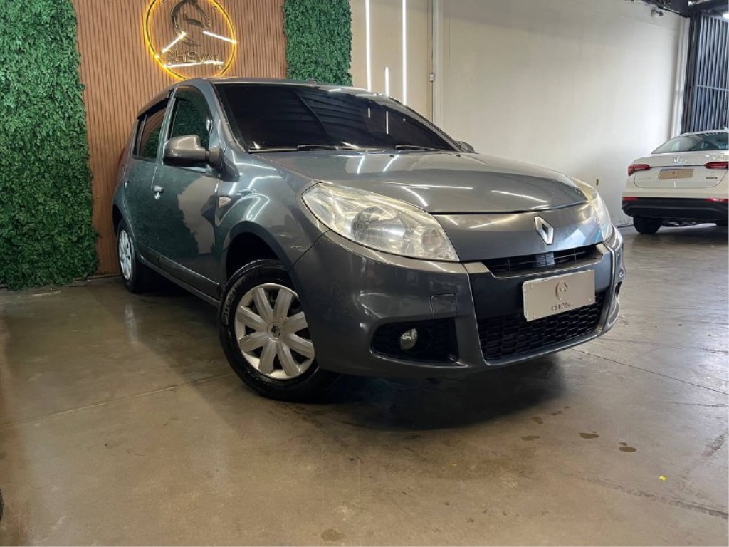 RENAULT SANDERO