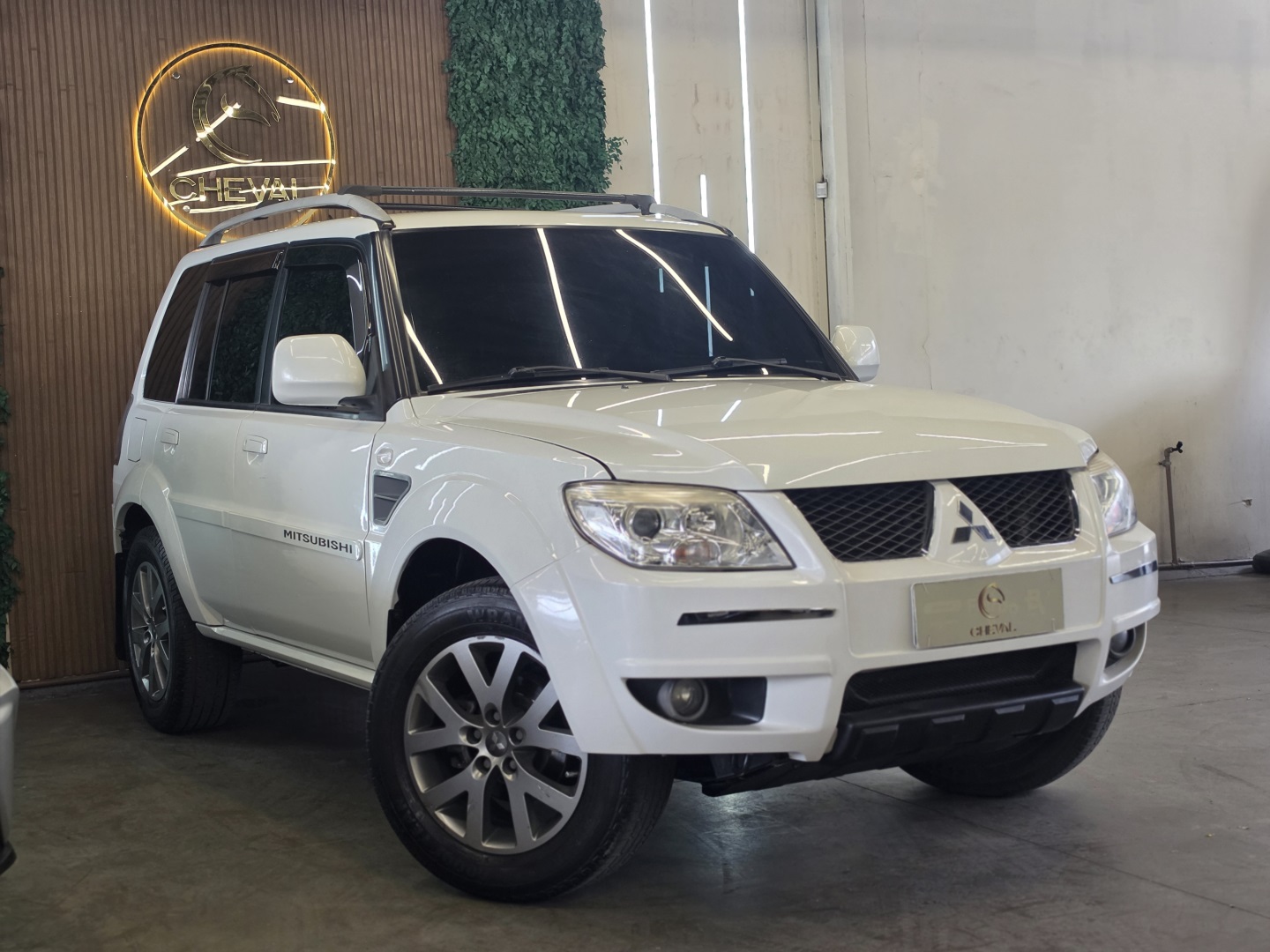 MITSUBISHI PAJERO TR4