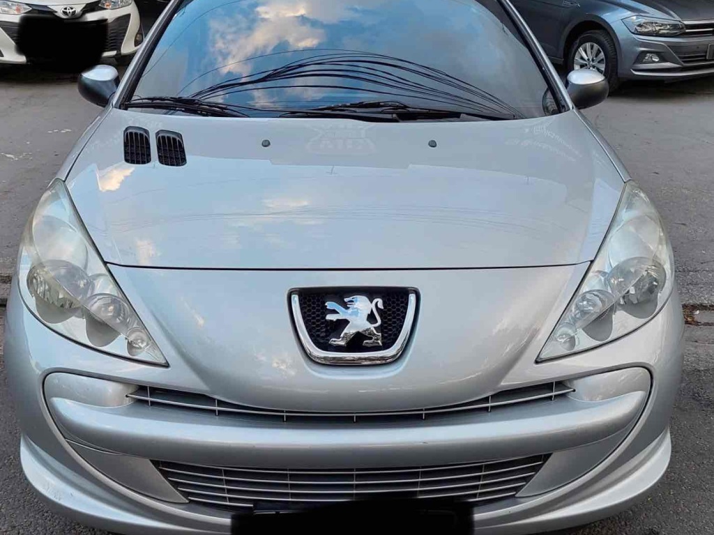 PEUGEOT 207