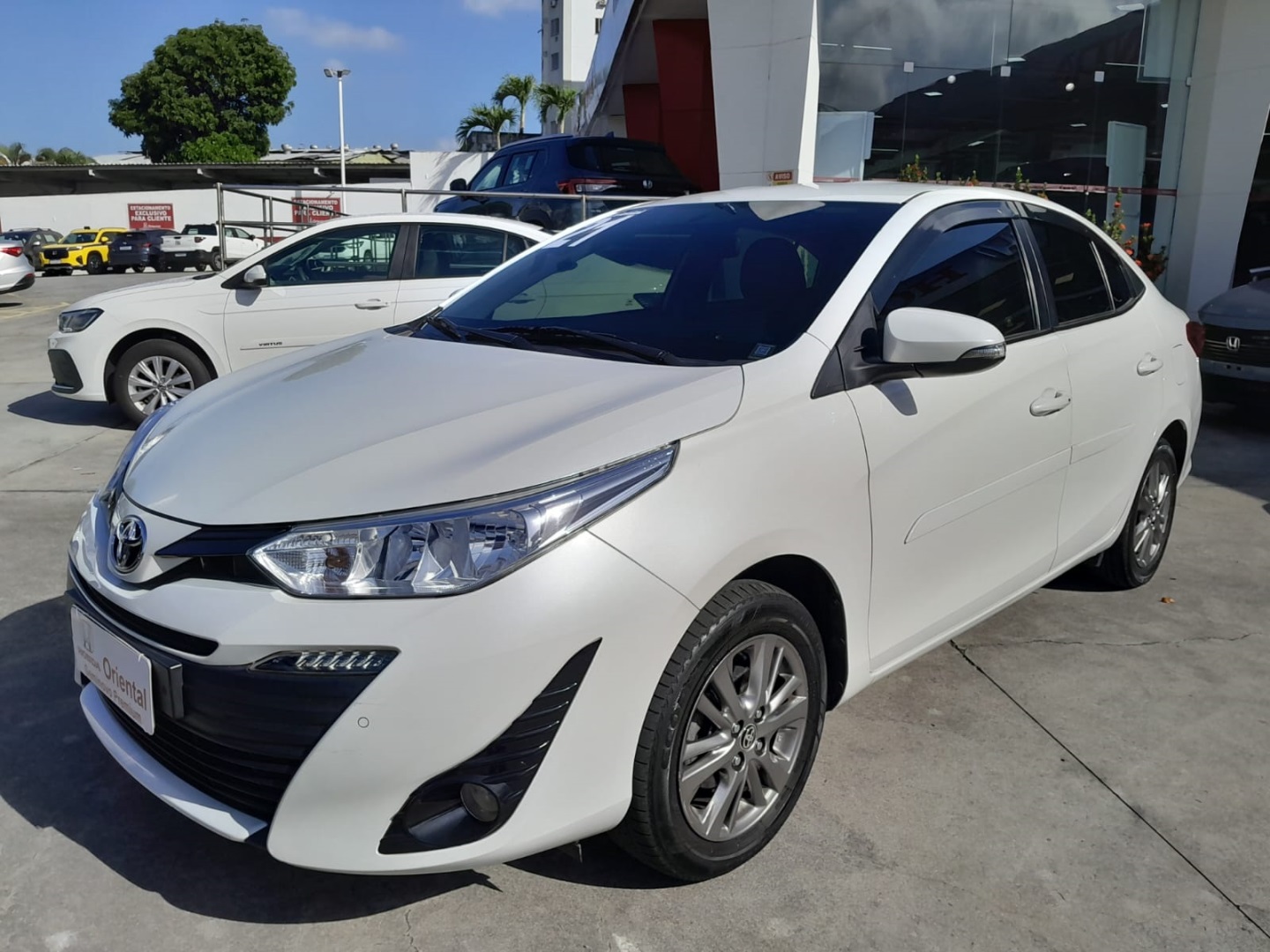 YARIS 1.5 16V FLEX SEDAN XL PLUS CONNECT MULTIDRIVE